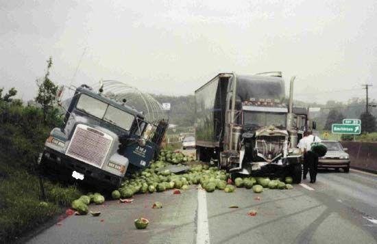 Gran choque de camiones