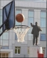 Estatua jugando basket